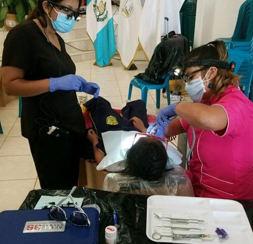 TRAYENDO SONRISAS A GUATEMALA